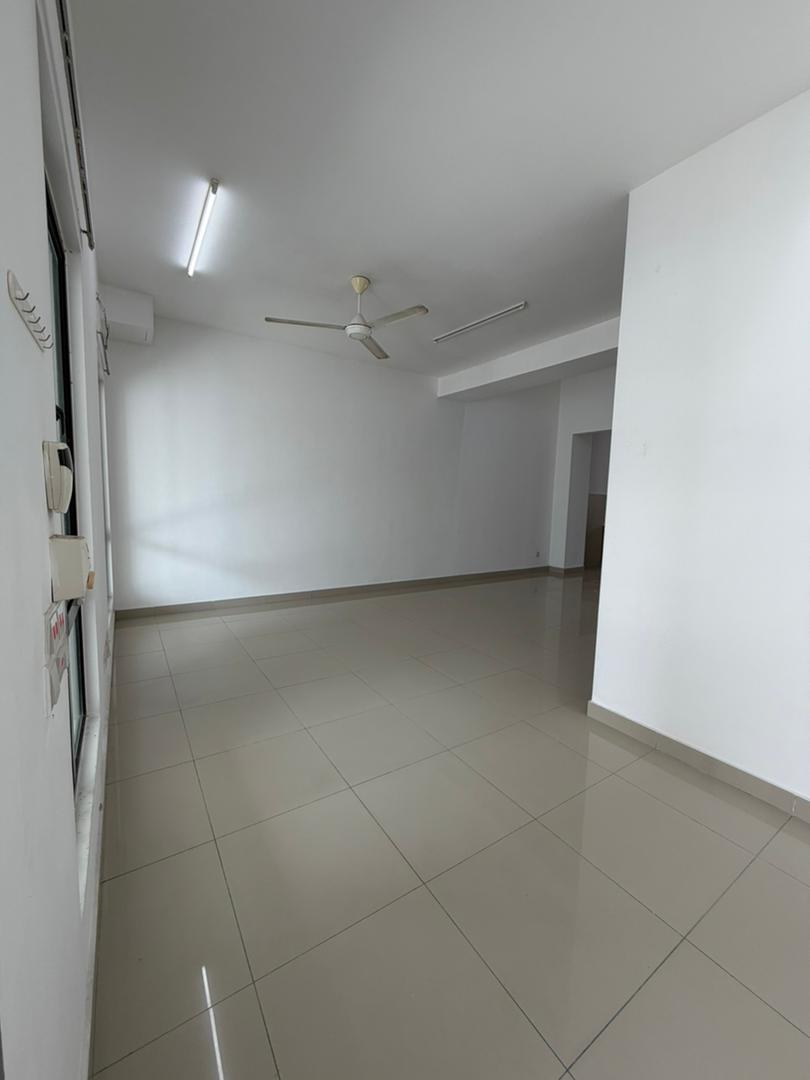 Setia Utama 2, Setia Alam 3 sty House For Sale - photo 3
