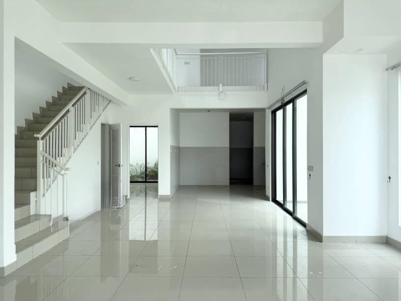 Setia Utama 1, Semi Detached House For Sale - photo 2
