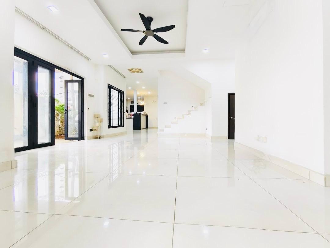 Klang, Teluk Gadong Besar 3 Storey End Lot house - photo 1