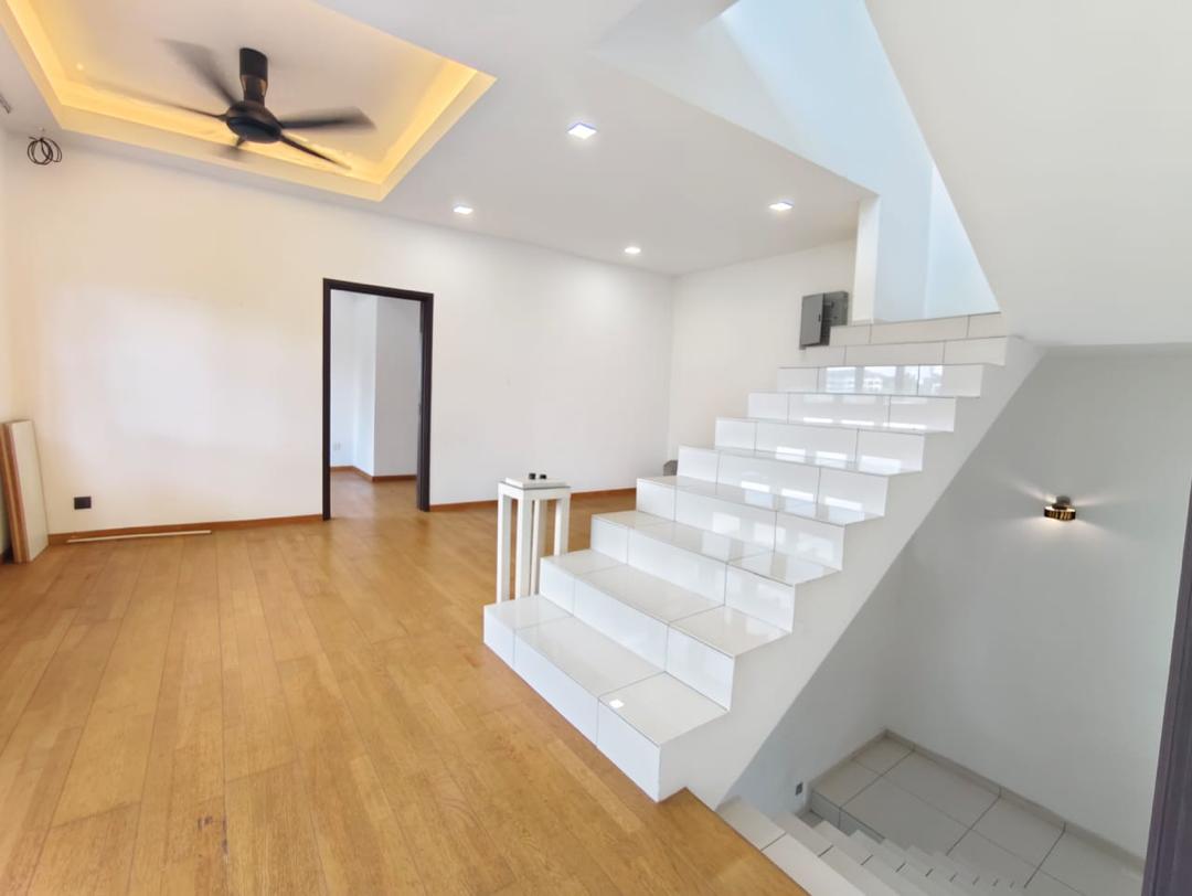 Klang, Teluk Gadong Besar 3 Storey End Lot house - photo 8