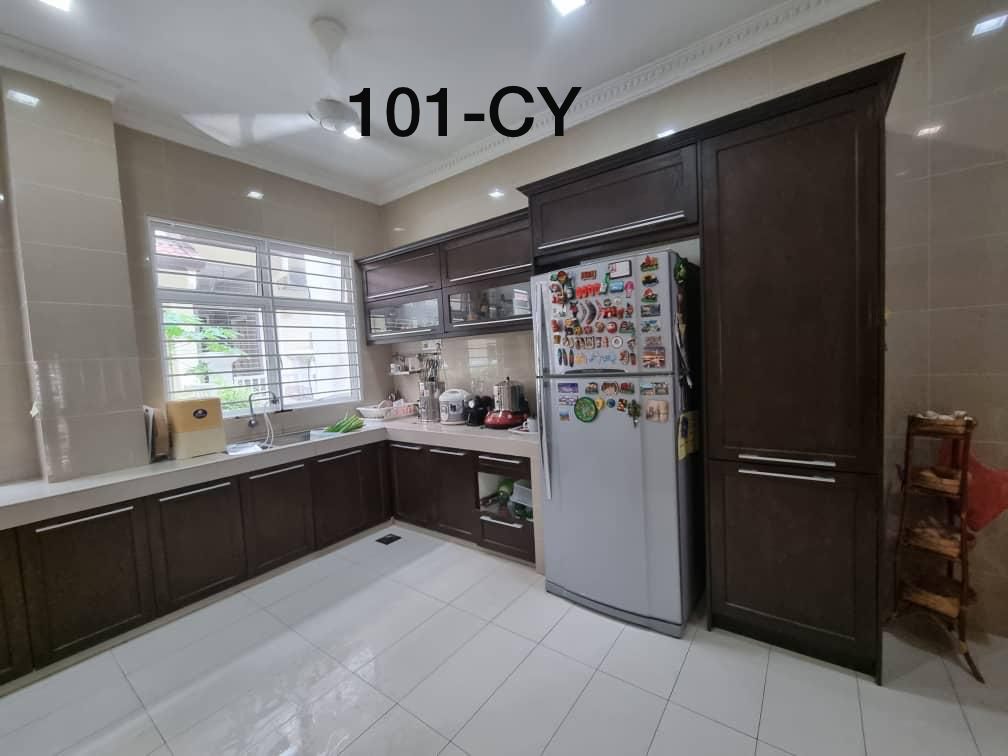 Anjung Sari, Setia Alam 3 Storey House