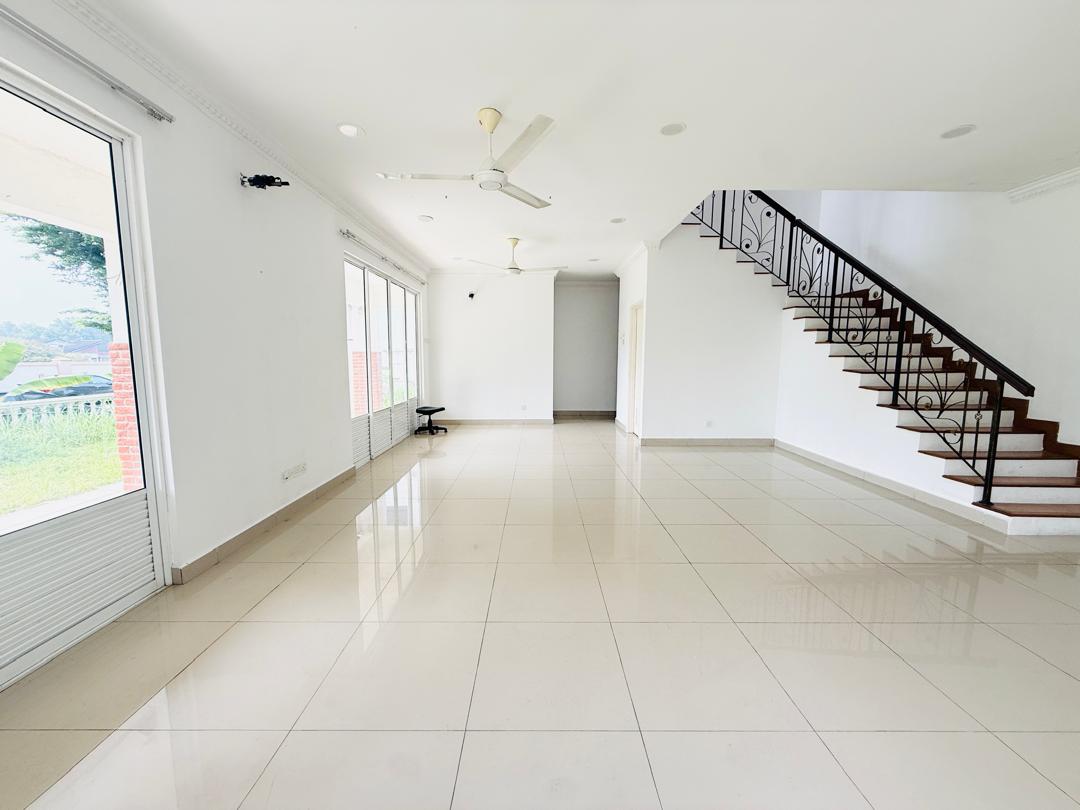 Setia Alam, Anjung Sari, 3 Storey House Corner - photo 3