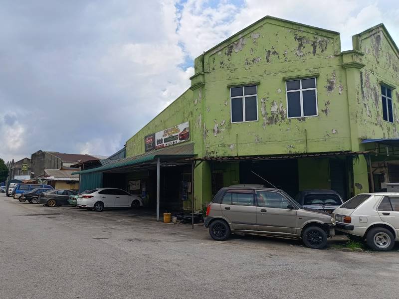 Taman Kajang Utama - photo 3