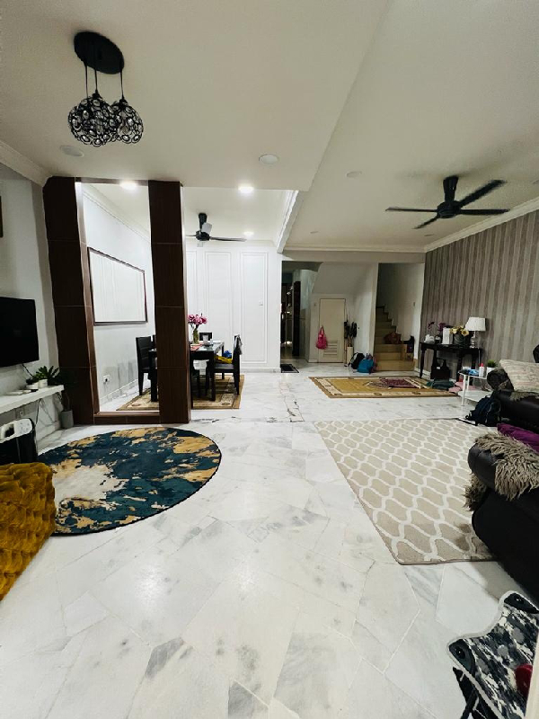 TAMAN PINGGIRAN USJ3 - photo 2