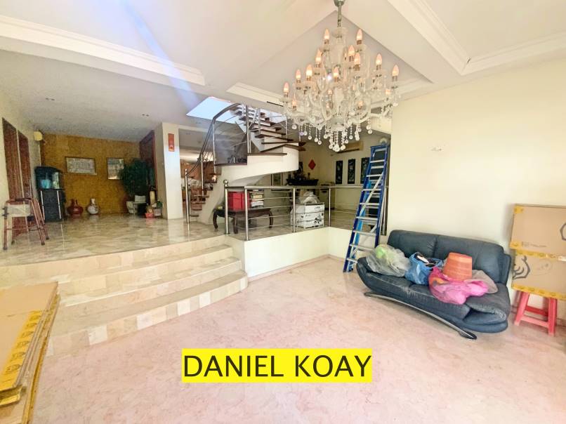 2 Storey Semi D Minden Height For Sale 3000k - photo 2