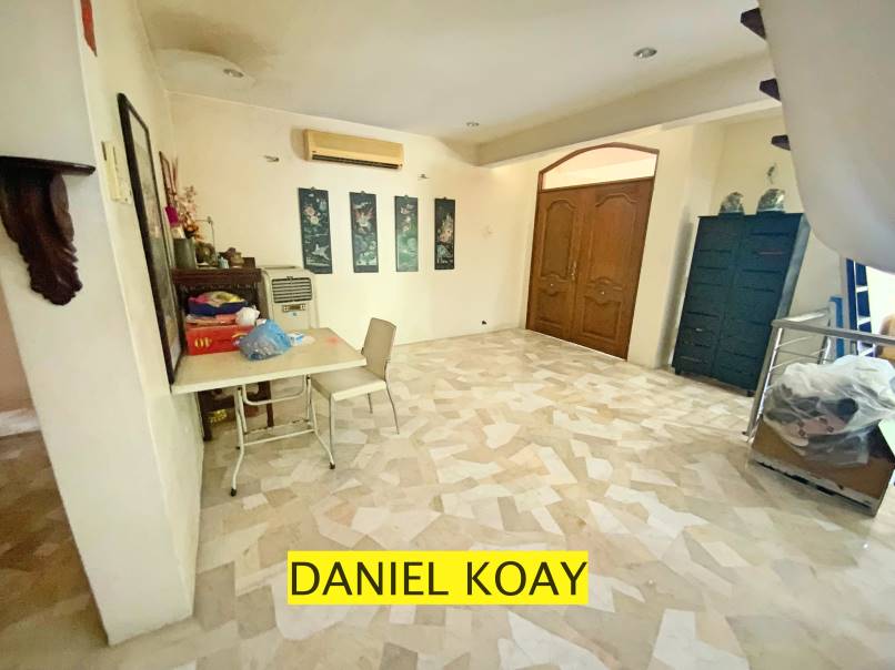 2 Storey Semi D Minden Height For Sale 3000k - photo 3