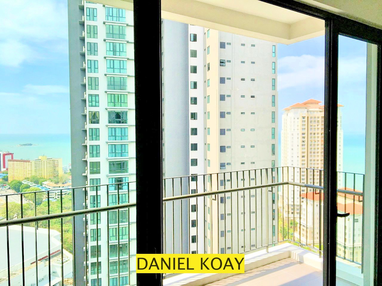 Tamarind 1047sf for Sale 1050k - photo 2