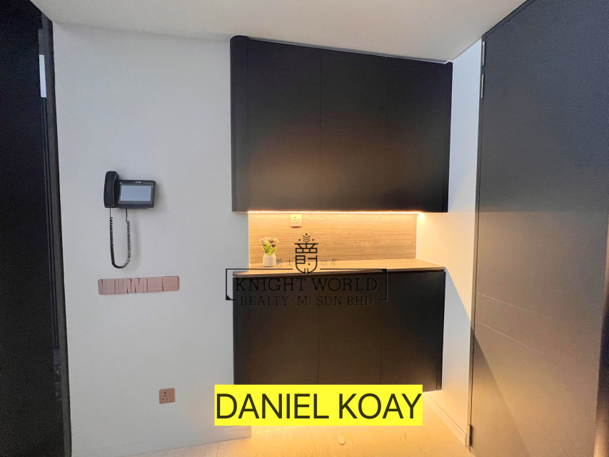 Shorefront 1713sf For Rent 8000 - photo 3