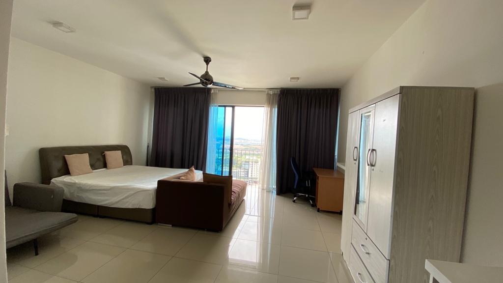 Trefoil Setia Alam Fully Furnished Apt for Rent - photo 2