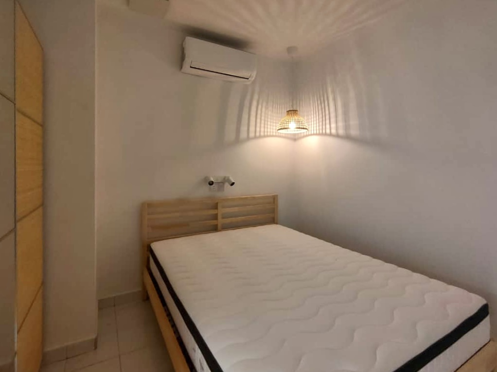 Berkeley, Eng Ann klang 2 Storey Renovated  Sale - photo 8