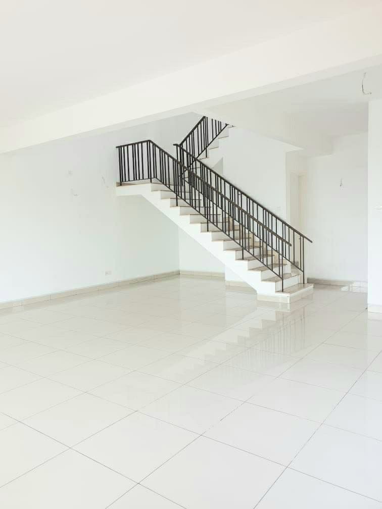 Double Storey Link Elmina East, Denai Alam - photo 3