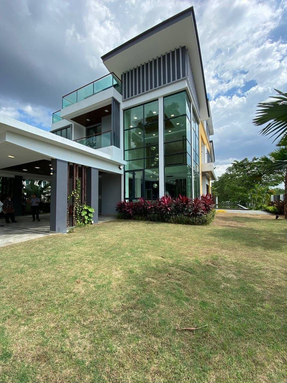 3 Storey Bungalow House Seksyen 8 Shah Alam