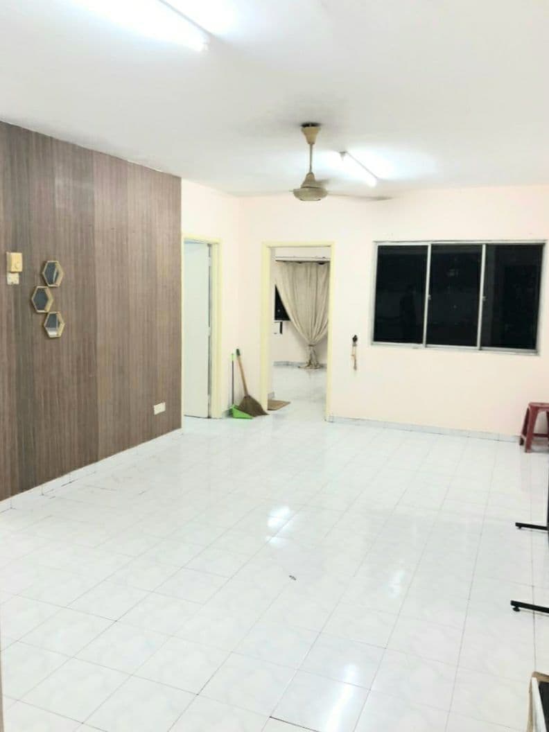 Pangsapuri Subang Suria,Sungai Buloh,Shah Alam