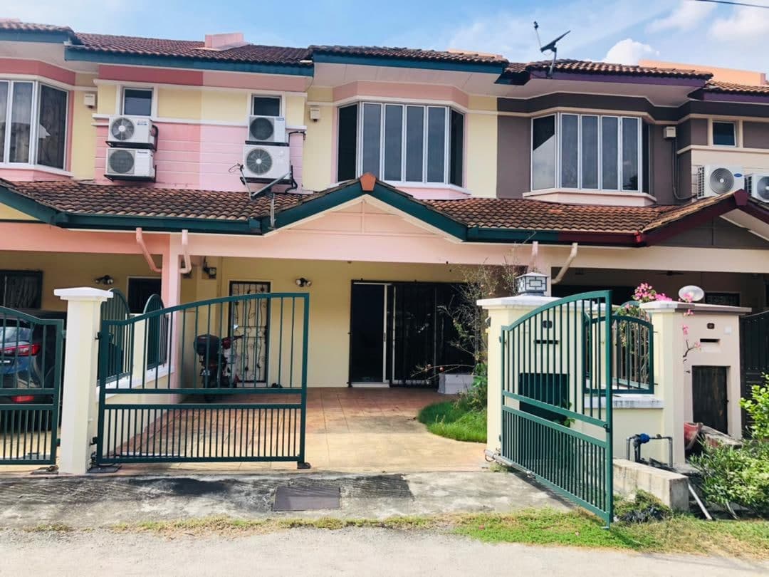 Double Storey Seksyen 4 Bandar Kinrara Puchong