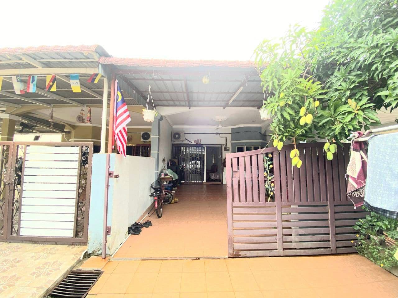 Taman Telok, Telok Paglima Garang - photo 1