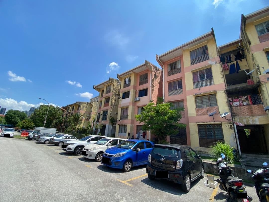 Flat Taman Dato Ahmad Razali, Ampang,Selangor