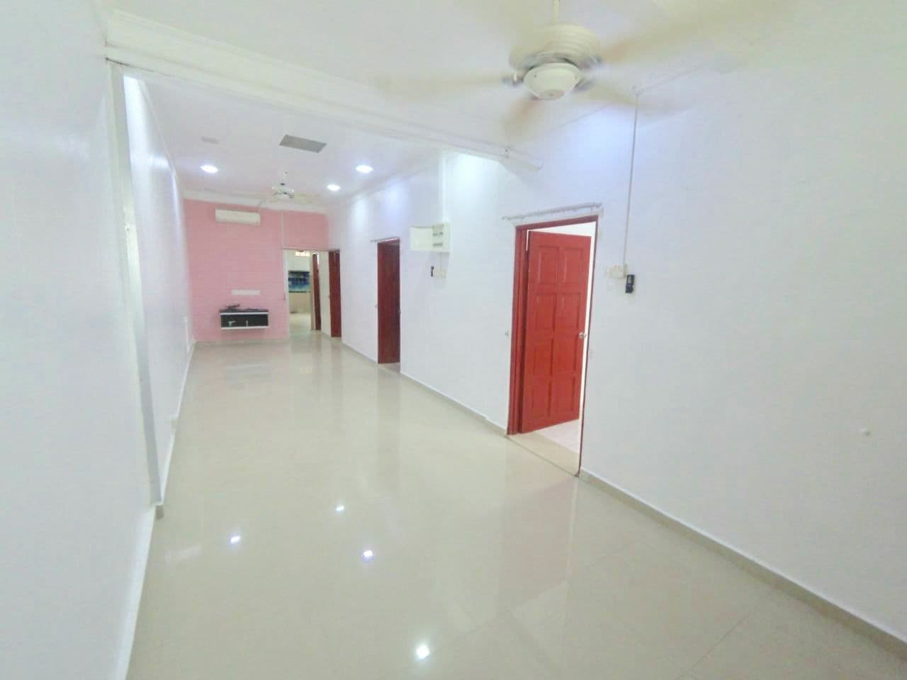 Single Storey Terrace House, Taman Jati Indah - photo 3