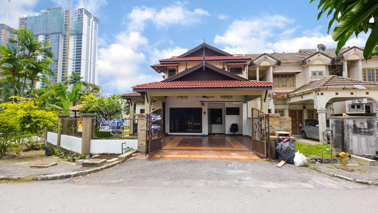 Double Storey Terrace Bandar Tun Hussein Onn - photo 1