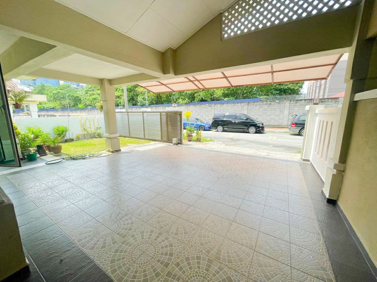 Double Storey Terrace Kelana Idaman, Ara Damansara - photo 3