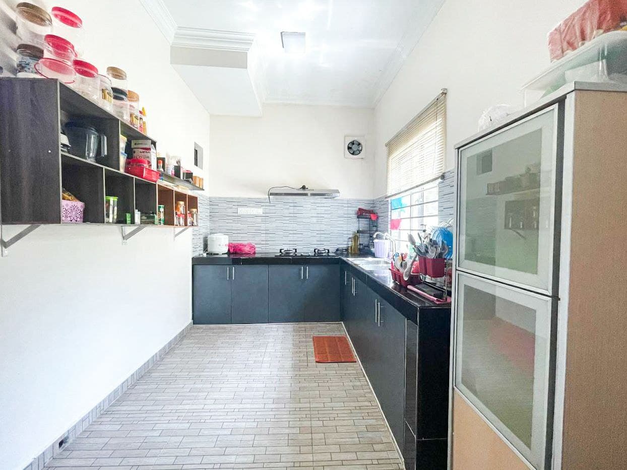 Double Storey Terrace Kelana Idaman, Ara Damansara - photo 8