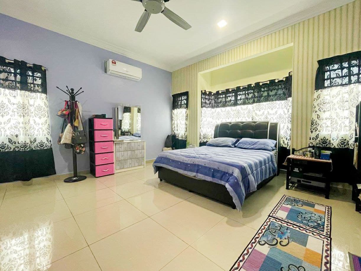 Double Storey Terrace Kelana Idaman, Ara Damansara - photo 11