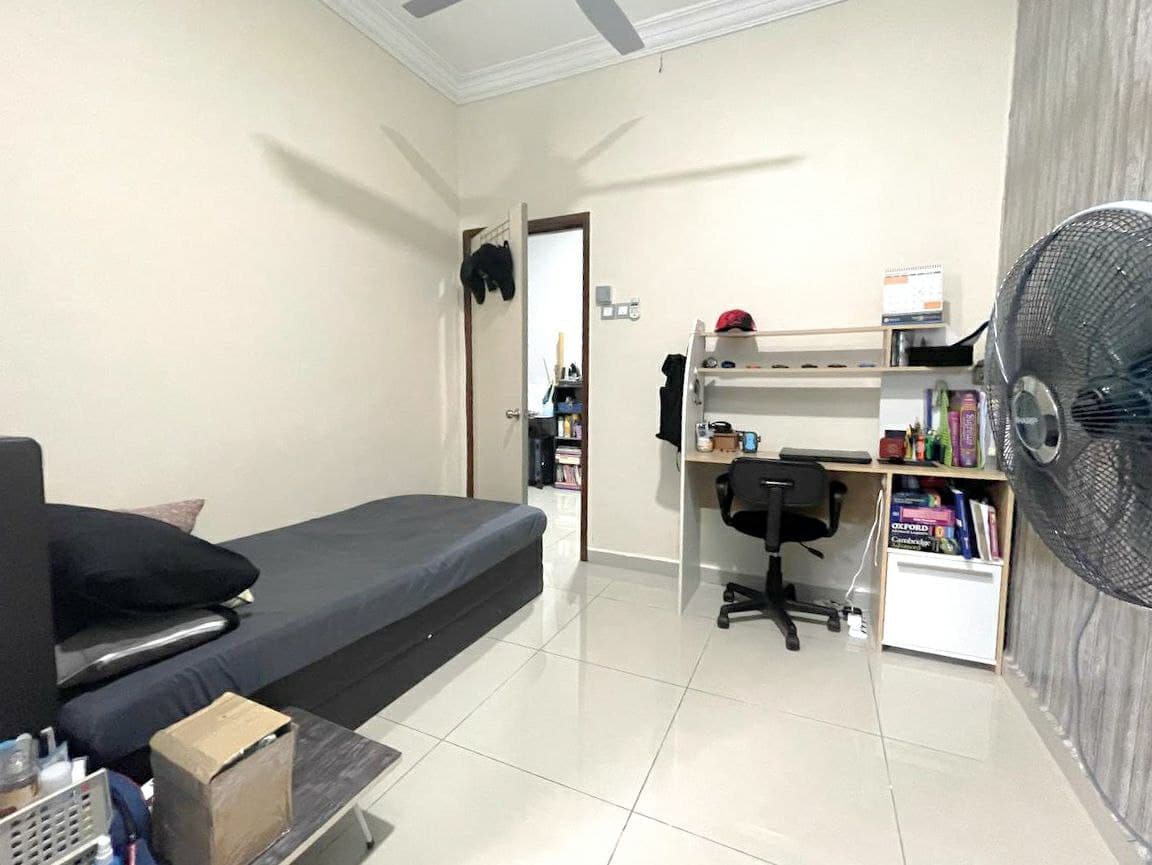 Double Storey Terrace Kelana Idaman, Ara Damansara - photo 12