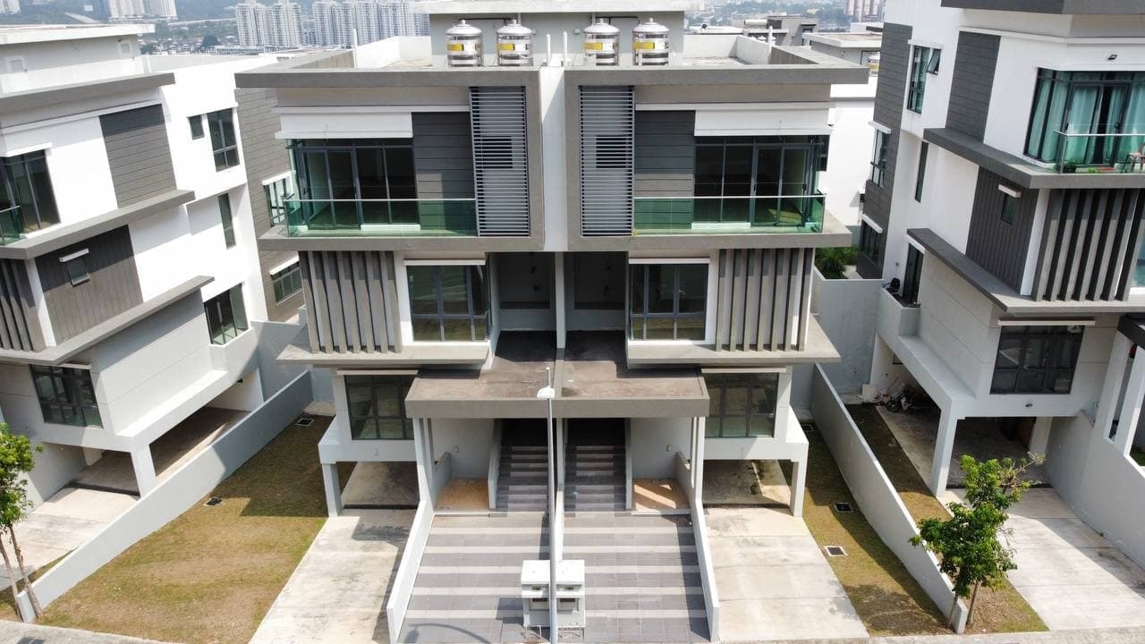 Desa Hill Villa, Desa Petaling, Kuala Lumpur - photo 1
