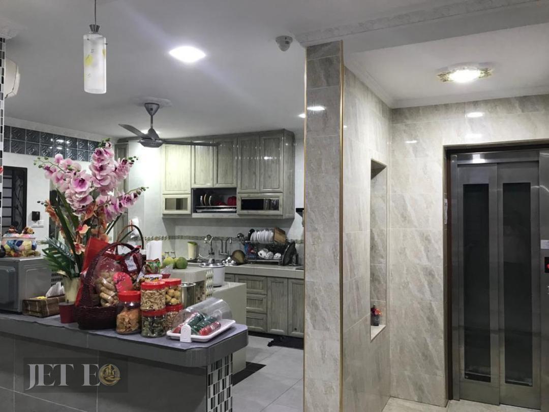 Kota Kemuning 3 Storey Bungalow - photo 4