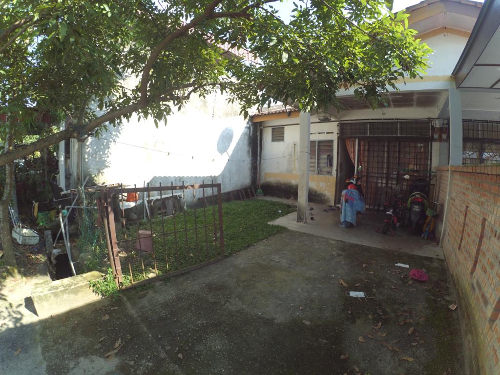 Taman Gadong Jaya, Labu - photo 2
