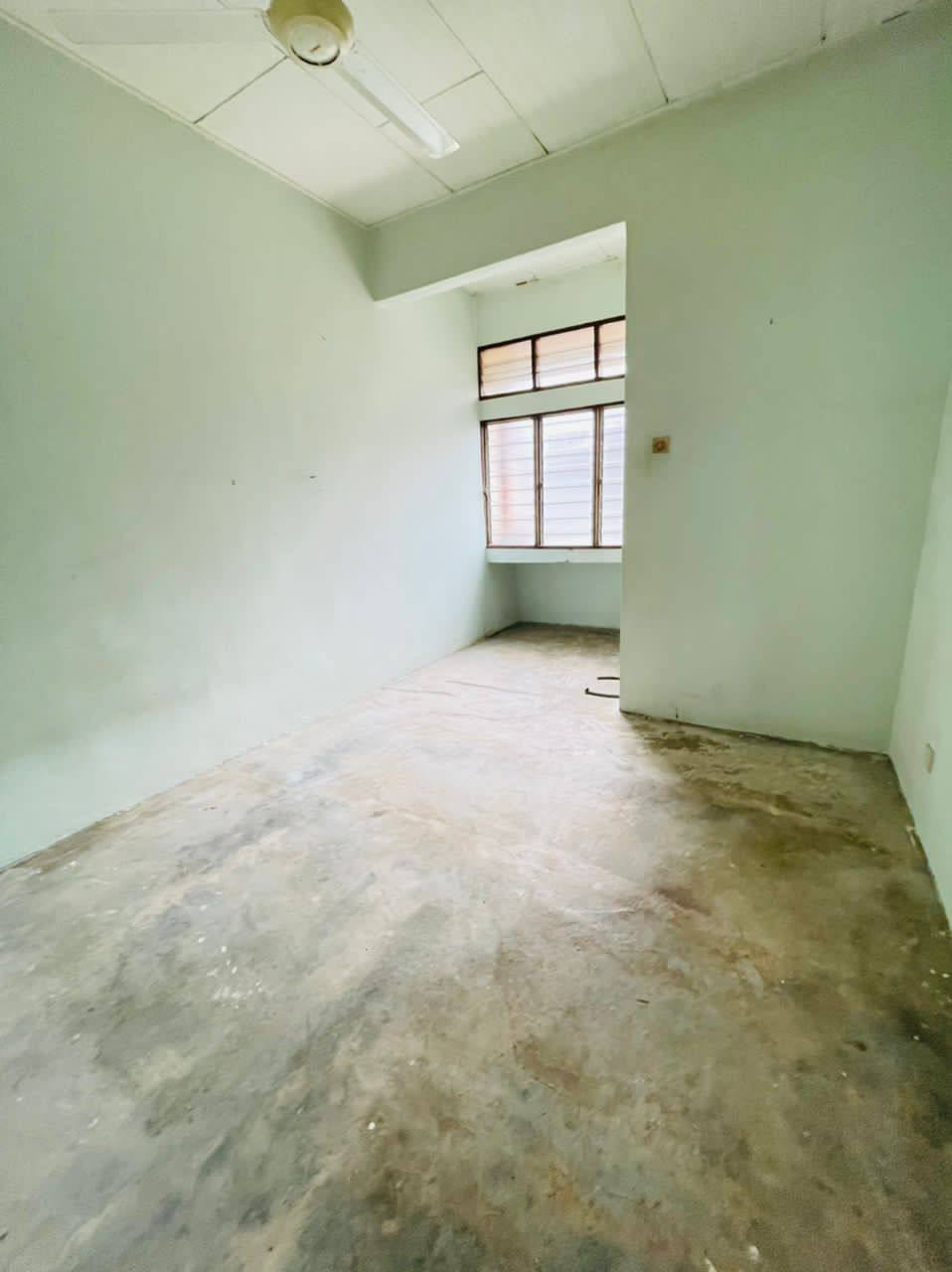 Taman Rashibah Indah,Sikamat - photo 9