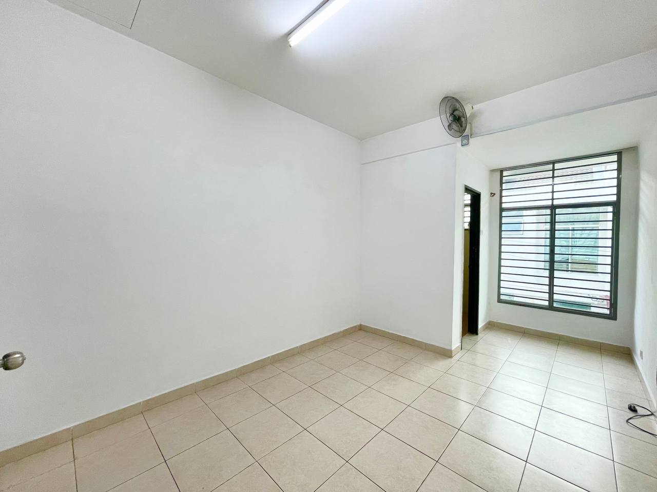 Bangi Avenue 1 - photo 8