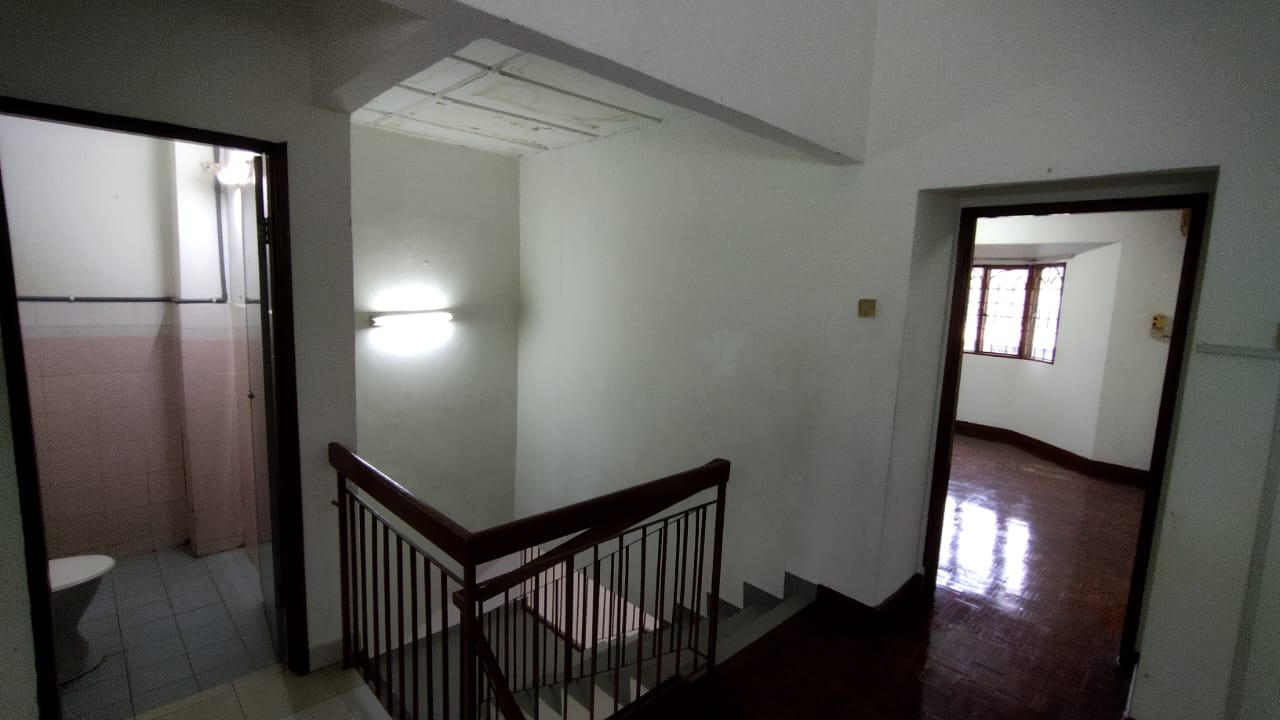 Desa 13, Bandar Country Homes, Rawang - photo 5