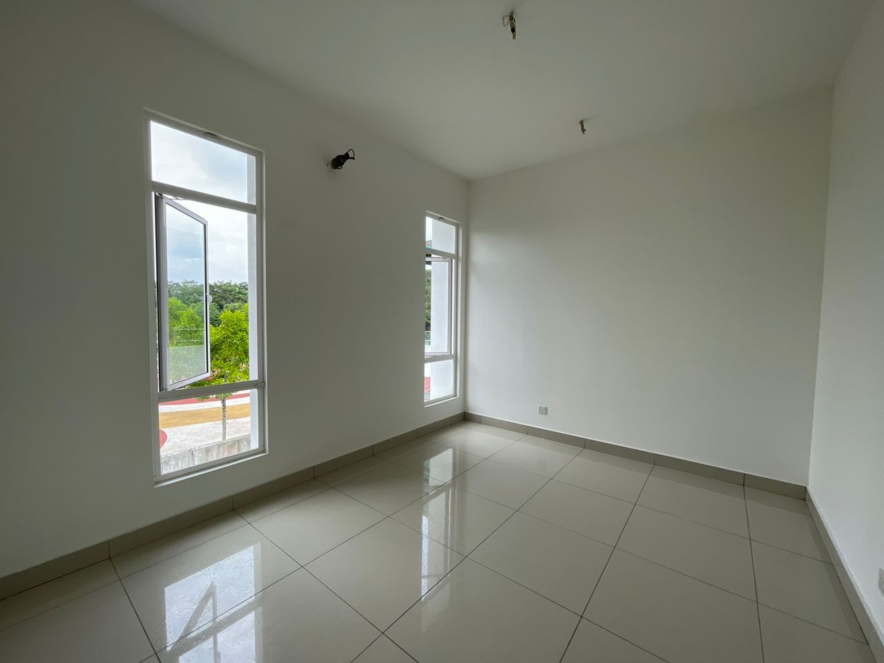 M Residence 2 Caspia Corner - photo 7