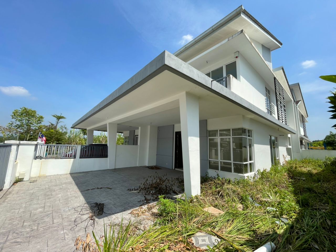 M Residence 2 Caspia ...