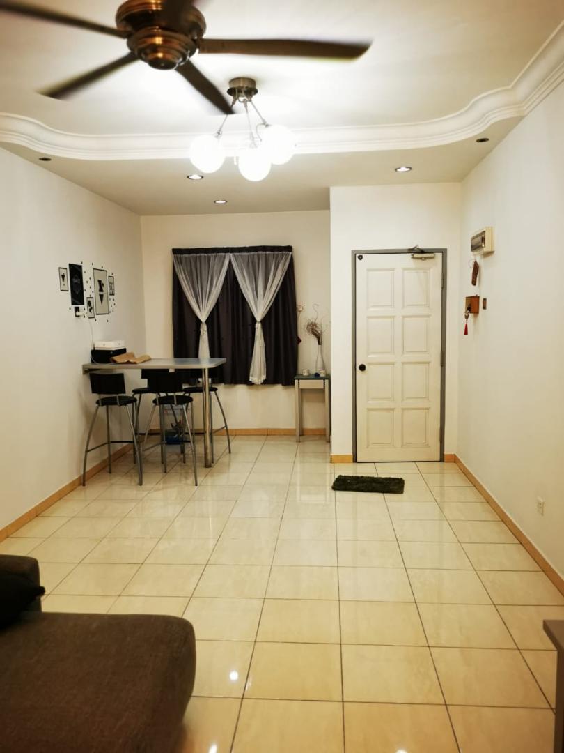 Desa Temenggong Apartment - photo 5