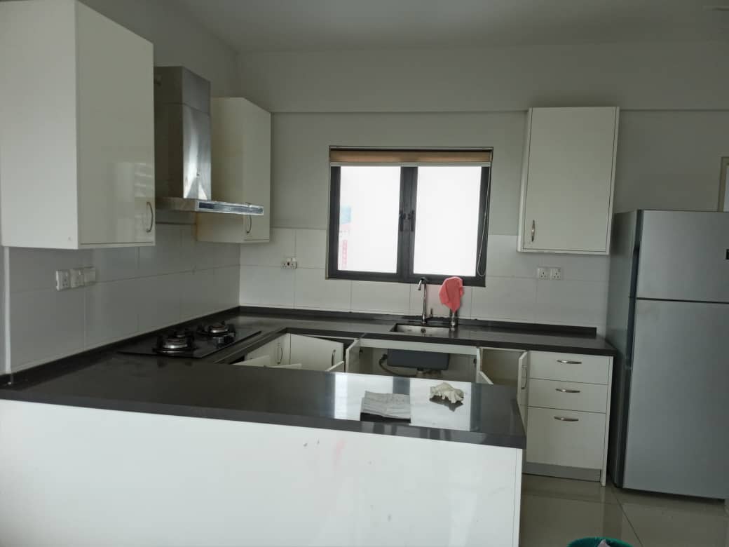 Avantas Fully Furnished 2 Bedroom - photo 4