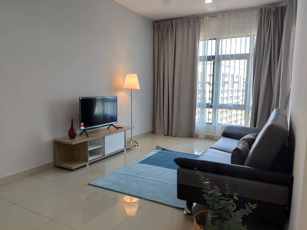 Pearl Suria Fully Furnished Unit For Rent - photo 3