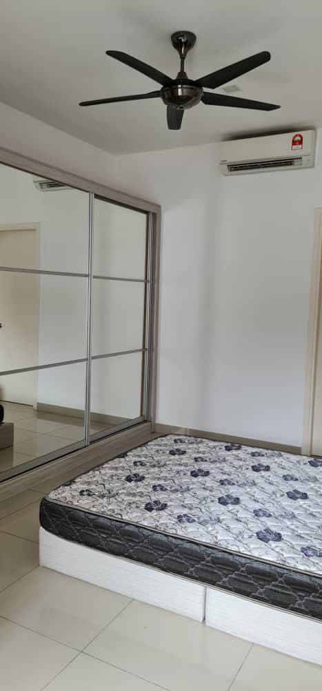 Pearl Suria Fully Furnished Unit For Rent - photo 12