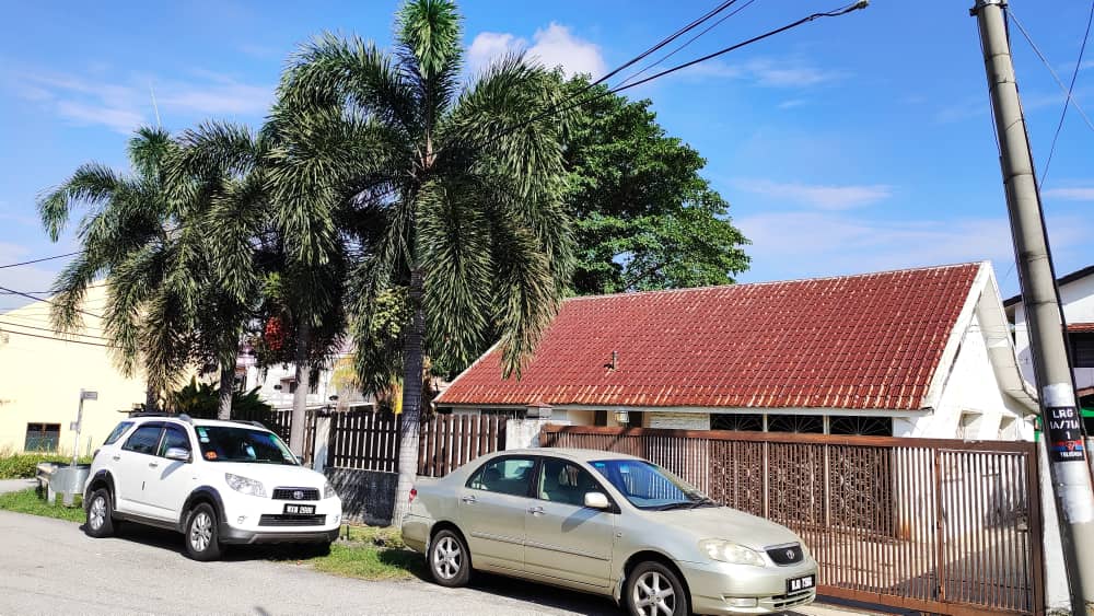 Single Storey Bungalow For Sale in PJ Seksyen 1 - photo 3