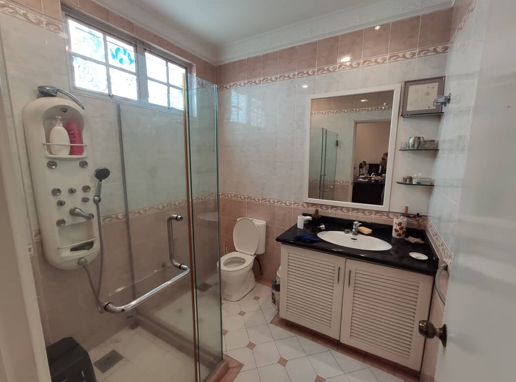 Fully Furnished Corner Bungalow for Sale - photo 7