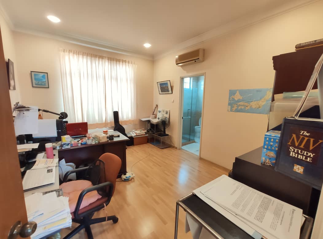 Fully Furnished Corner Bungalow for Sale - photo 8