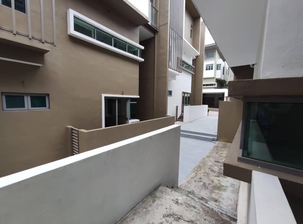 Karisma Hill Seri Kembangan With Private Lift Pool - photo 12