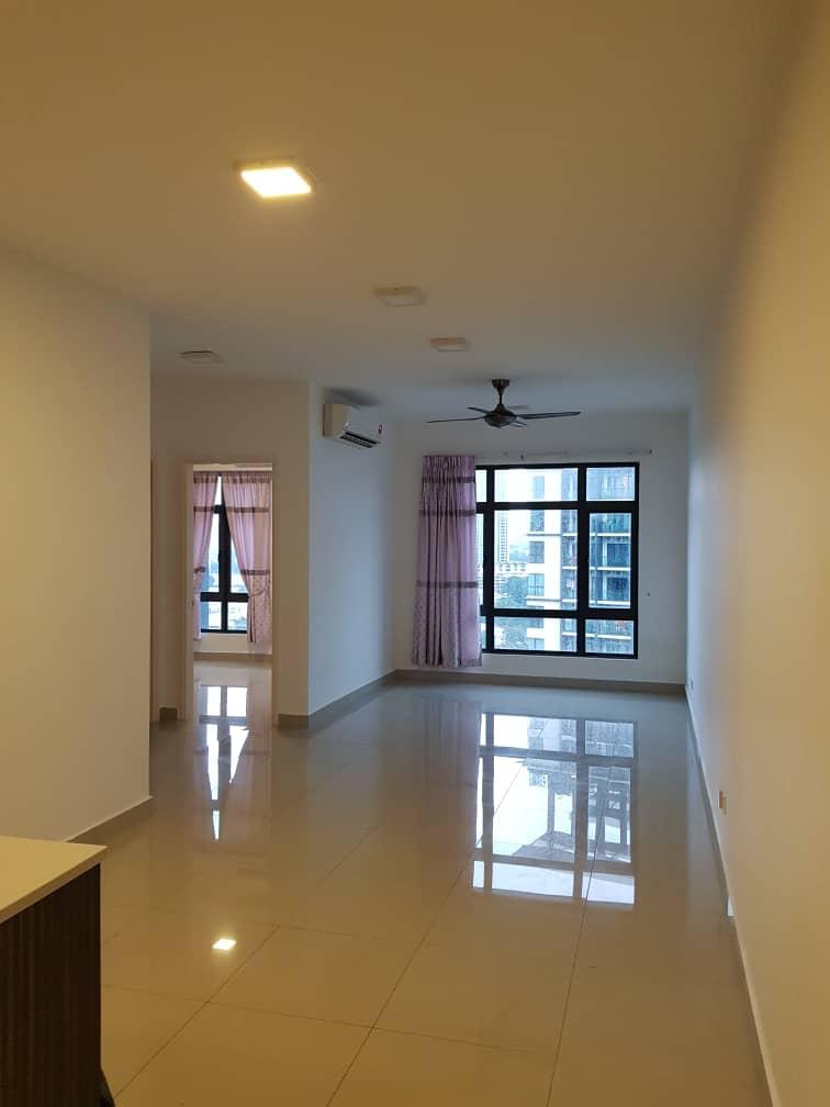 Pearl Suria Partly Furnished Unit For Rent - photo 5