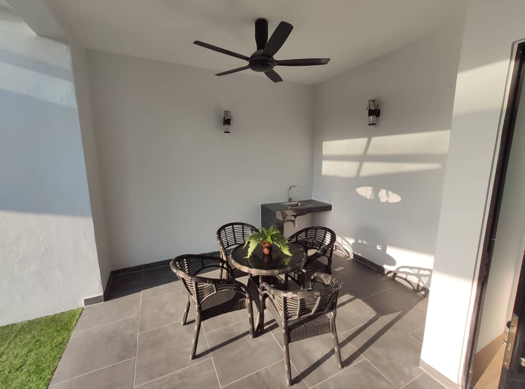 Tropical Villa Seri Kembangan Freehold - photo 12