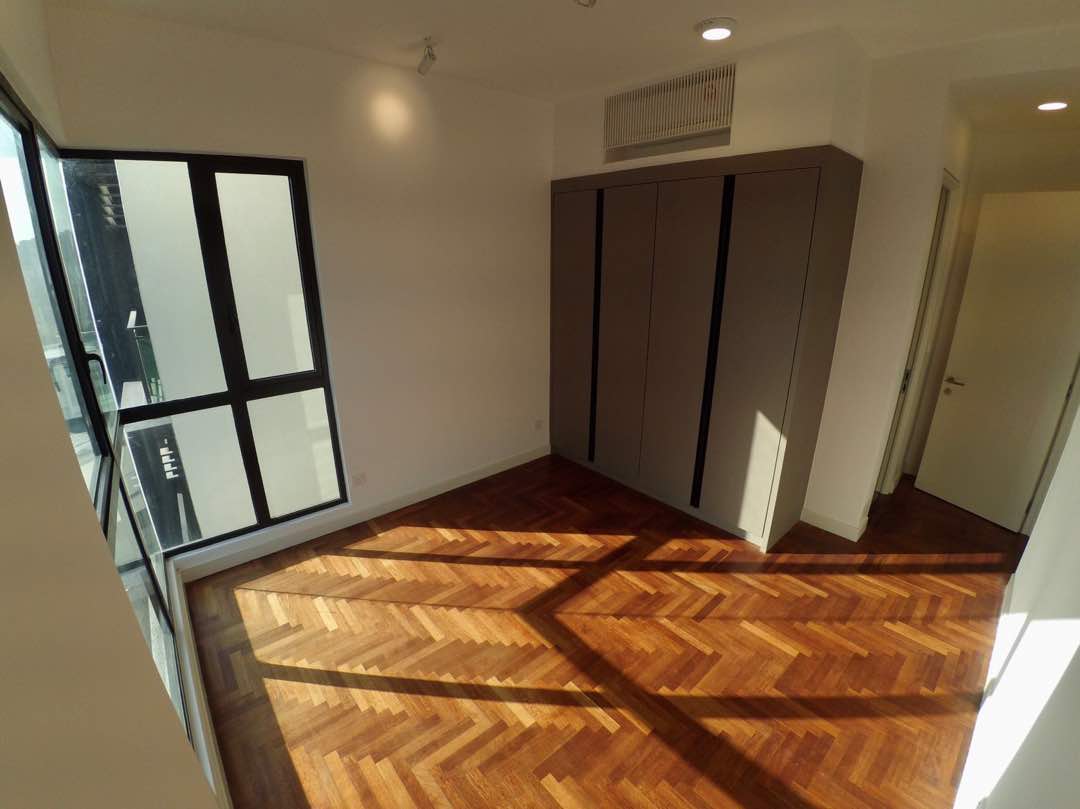 Residency V Partly Furnished 3 Room For Sale - photo 2