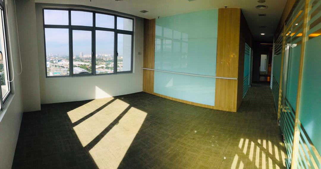PFCC Grade A Partly Furnished Office For Rent - photo 7