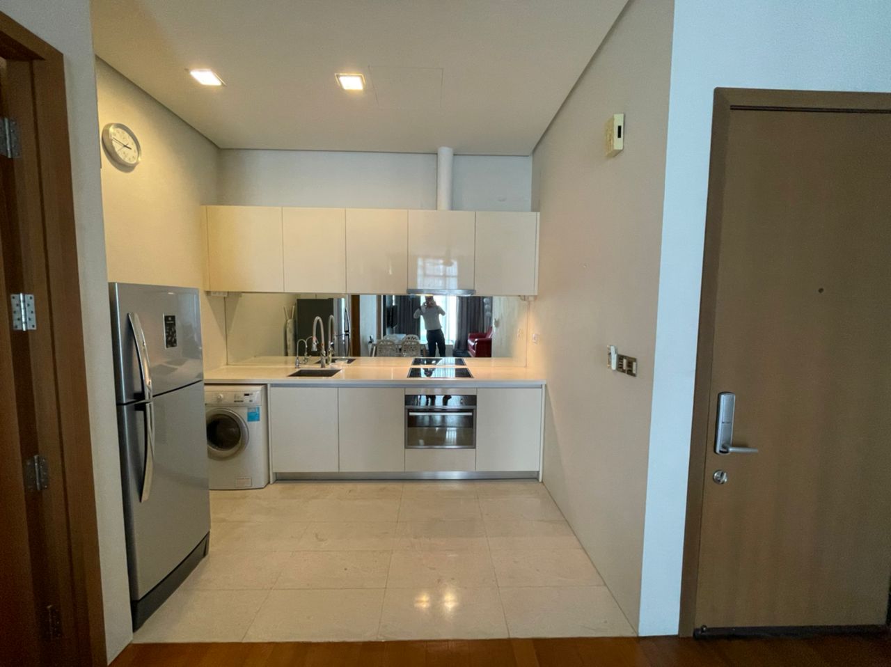 Vipod KLCC Fully Furnished For Rent - photo 9