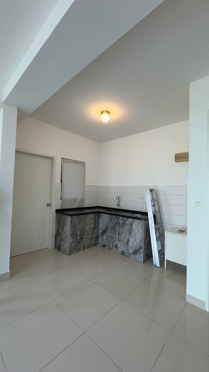The Z Residence Bukit Jalil LRT Awan Besar APU IMU - photo 2