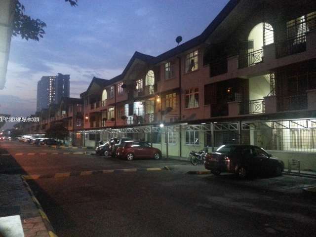 Pinggiran Cempaka 910sf PF , Ampang