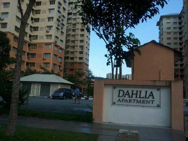 Dahlia Court 860sf BF 3R2B , Pandan Indah